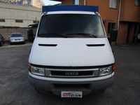 Usata Iveco Daily 116 CV (85 kW) 2003 Bianco(met.) Cabrio