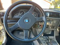 Usata BMW 325 171 CV (125 kW) 1987 Bianco Cabrio
