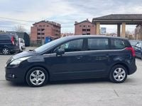 Usata Peugeot 5008 Business-Line 149 CV (109 kW) 2010 Grigio Monovolume