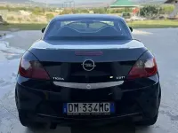 Usata Opel Tigra Sport 69 CV (50 kW) 2008 Nero Cabrio