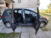 Usado Opel Meriva 2017 Gris Monovolumen