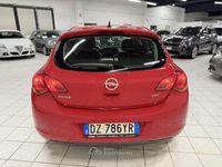 Usata Opel Astra Cosmo 110 CV (80 kW) 2010 Rosso Berlina
