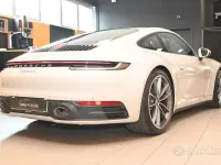 Usata Porsche 992 Chrono 385 CV (283 kW) 2022 Grigio Coupé