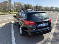 Begagnad Ford Focus 120 HK (88 kW) 2016 Svart Kombi
