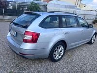 Usata Skoda Octavia Executive 116 CV (85 kW) 2017 Argento Station wagon