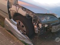 Usata Ford Focus 100 CV (73 kW) 2007 Grigio Berlina