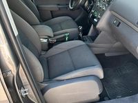 Usata VW Touran 102 CV (75 kW) 2014 Grigio Monovolume