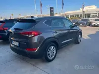 Usata Hyundai Tucson Xpossible 116 CV (85 kW) 2017 Marrone SUV