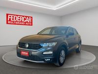 Usata VW T-Roc Business 150 CV (110 kW) 2020 Grigio SUV
