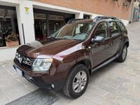 Usata Dacia Duster Lauréate 115 CV (84 kW) 2017 Rosso SUV
