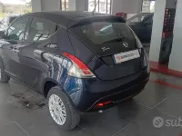Usata Lancia Ypsilon Gold 80 CV (58 kW) 2017 Blu Utilitaria