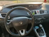 Usata Renault Scénic III 110 CV (80 kW) 2009 Nero Monovolume