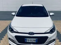 Usata Hyundai i20 Style 101 CV (74 kW) 2016 Bianco Utilitaria