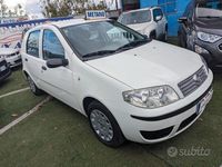 Usata Fiat Punto Classica 59 CV (43 kW) 2009 Bianco Utilitaria