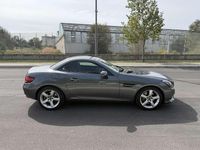 Usata Mercedes SLC200 184 CV (135 kW) 2018 Grigio Cabrio