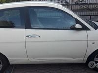 Usata Lancia Ypsilon 70 CV (51 kW) 2004 Utilitaria
