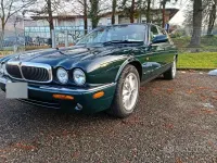 Usata Jaguar XJ 284 CV (208 kW) 2000 Verde Berlina