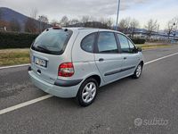 Usata Renault Scénic 107 CV (78 kW) 2000 Grigio Monovolume