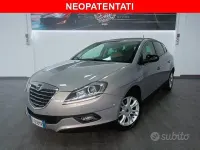 Usata Lancia Delta Platinum 120 CV (88 kW) 2013 Oro Utilitaria