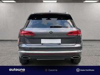 Usata VW Touareg Elegance 231 CV (169 kW) 2023 Grigio SUV