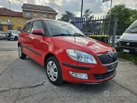 Begagnad Skoda Fabia Sport 105 HK (77 kW) 2011 Röd Sedan