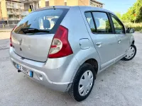 Usata Dacia Sandero 72 CV (52 kW) 2010 Argento Berlina