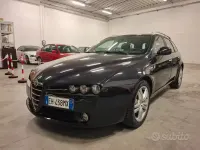 Usata Alfa Romeo 159 Super 136 CV (100 kW) 2011 Nero Station wagon
