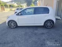 Usata VW up! high up! 75 CV (55 kW) 2015 Bianco Utilitaria