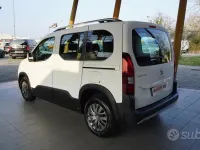 Usata Peugeot Rifter Active 102 CV (75 kW) 2020 Bianco Monovolume