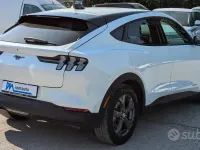 Usata Ford Mustang Standard Range 136 CV (100 kW) 2023 Bianco Monovolume