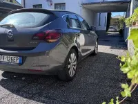 Usata Opel Astra 95 CV (69 kW) 2011 Berlina