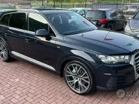 Usata Audi Q7 Sport 272 CV (200 kW) 2017 Blu SUV