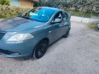 Usata Lancia Ypsilon Gold 69 CV (50 kW) 2015 Grigio Utilitaria