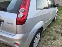 Usata Ford Fiesta Ghia 75 CV (55 kW) 2007 Utilitaria
