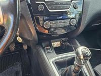 Usata Nissan Qashqai 131 CV (96 kW) 2015 Grigio SUV