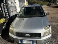 Usata Ford Fusion 68 CV (50 kW) 2004 Grigio Berlina