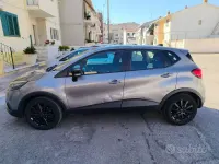 Usata Renault Captur 90 CV (66 kW) 2015 Grigio SUV