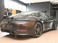 Usata Porsche 911 Targa 4S 480 CV (353 kW) 2026 Nero met/full pelle nera Cabrio