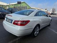 Usata Mercedes E250 Avantgarde 204 CV (150 kW) 2010 Bianco Coupé