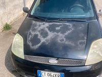Usata Ford Fiesta 75 CV (55 kW) 2004 Nero Utilitaria