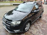 Usata Dacia Sandero Prestige 90 CV (66 kW) 2015 Nero SUV