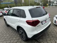 Usata Suzuki Vitara 129 CV (94 kW) 2021 Bianco SUV