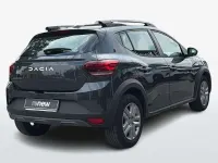 Usata Dacia Sandero Expression 101 CV (74 kW) 2023 Grigio Berlina
