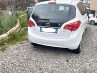 Usata Opel Meriva 95 CV (69 kW) 2013 Bianco Monovolume