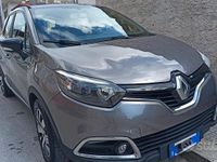Usata Renault Captur 90 CV (66 kW) 2017 Grigio SUV