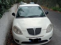 Usata Lancia Ypsilon 75 CV (55 kW) 2011 Bianco Utilitaria
