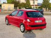 Usata Peugeot 206 57 CV (41 kW) 2010 Rosso Berlina