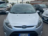 Usata Ford Fiesta Titanium 82 CV (60 kW) 2010 Grigio Berlina