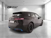 Usata BMW iX Comfort Edition 384 kW (523 CV) 2025 Nero SUV