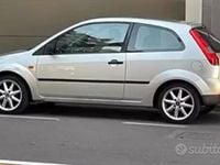 Usata Ford Fiesta 68 CV (50 kW) 2004 Utilitaria